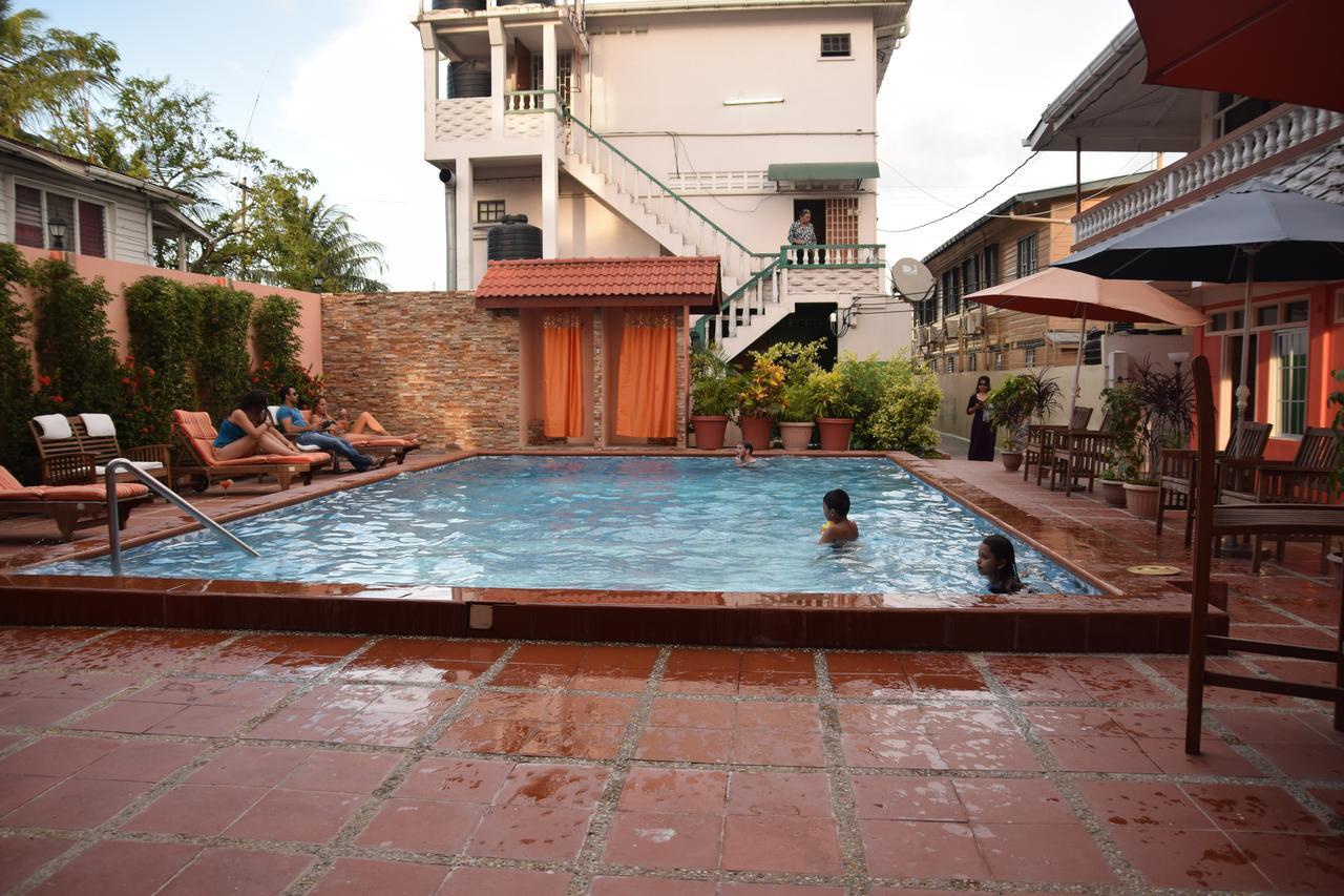 Windjammer International Cuisine & Comfort Inn Georgetown Exteriér fotografie